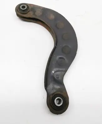 Rear control arm