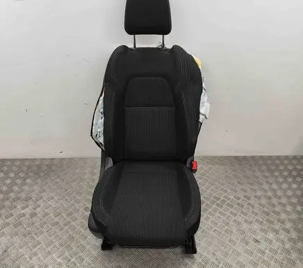 Nissan Qashqai J12 Front passenger seat 873016UH2A