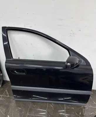 Volvo S60 Front door