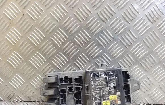 Subaru Legacy Fuse module