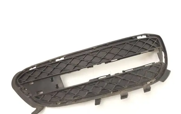 Mercedes-Benz E W212 Front bumper lower grill A2128851823