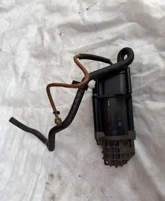 Mercedes-Benz E W213 Air suspension compressor/pump A2133200104
