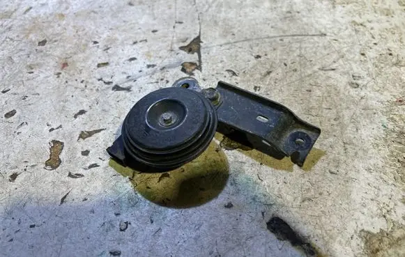 Toyota Yaris XP210 Horn signal 865200D050 2V4A1110B JK2722007650