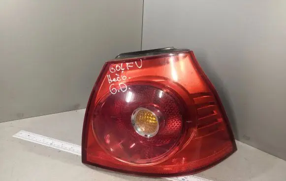 Volkswagen Golf V Rear/tail lights 1K6945096J 1K6945112C