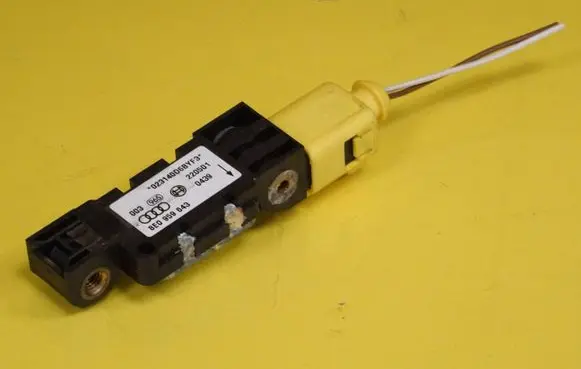 Audi A4 S4 B6 8E 8H Airbag deployment crash/impact sensor 8E0959643