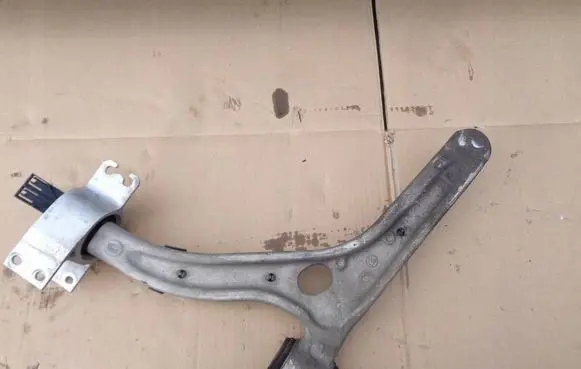 Mercedes-Benz CLA C117 X117 W117 Front control arm A2463304800MERC 2463304800