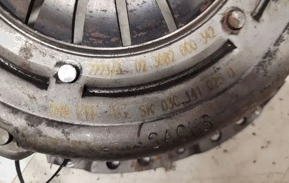 Seat Ibiza IV (6J,6P) Pressure plate 03C141025D 023082000342