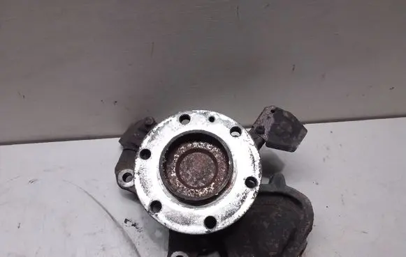 Mercedes-Benz Sprinter W906 Front wheel hub