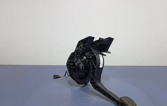 Ford Puma Accelerator throttle pedal H1BC-7B633-C1G