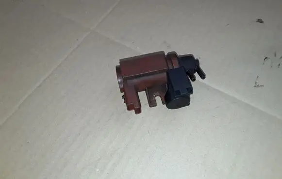 Ford Focus Turbo solenoid valve 6G9Q9E882CA 70177100