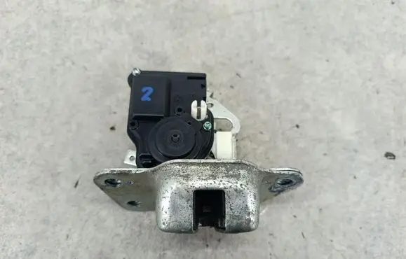 Dodge Grand Caravan Tailgate lock latch 