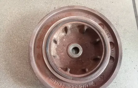 Renault Trafic II (X83) Crankshaft pulley 000