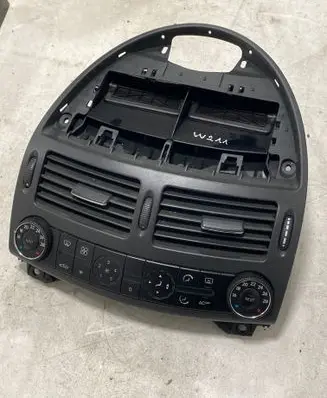 Mercedes-Benz E W211 Climate control unit 2118300385 00041202