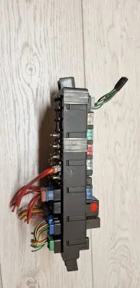 Volvo S60 Fuse box set 30728008 518829106