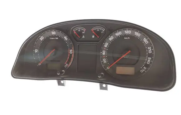 Skoda Superb B5 (3U) Speedometer (instrument cluster) 3U0920810A 7Z08172952