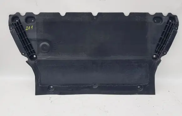 Audi A4 S4 B9 Engine splash shield/under tray 8W0863821F