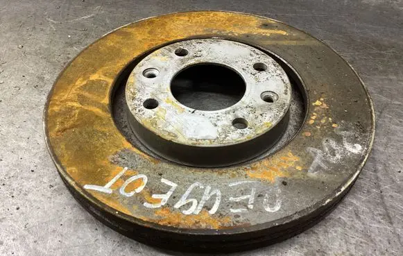 Peugeot 308 Front brake disc