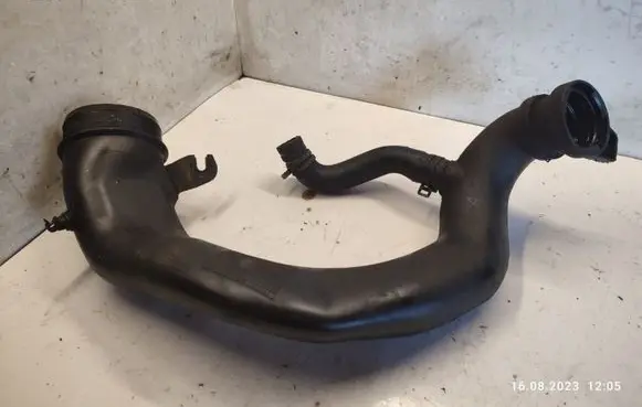 Intercooler hose/pipe