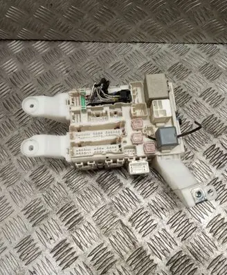 Toyota Auris 150 Fuse box set 6L040109 74700210 8273002140A