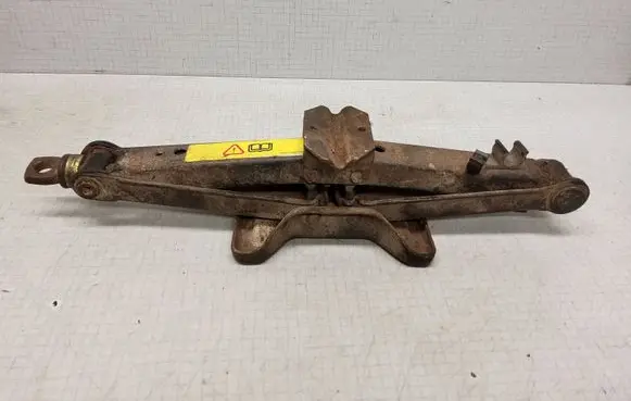 Toyota Corolla E120 E130 Lift Jack 