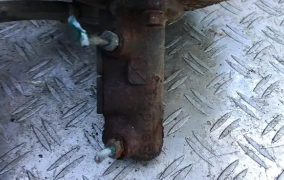 Renault Megane I Master brake cylinder