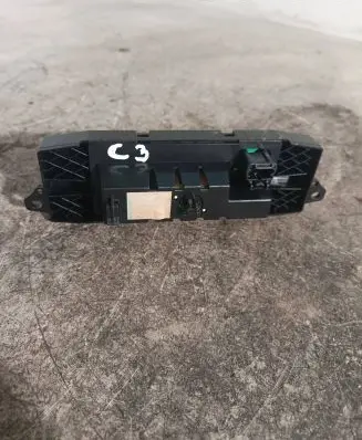 Citroen C3 Electric window control switch