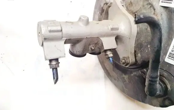 Audi A3 S3 8P Master brake cylinder