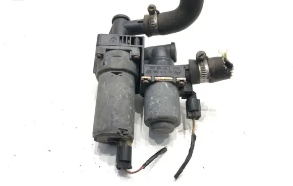BMW 3 E46 Coolant heater control valve 8369807
