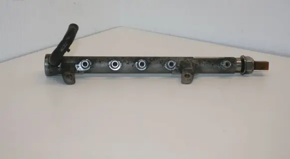Audi A3 S3 8P Fuel main line pipe 03L130089B 03L906051
