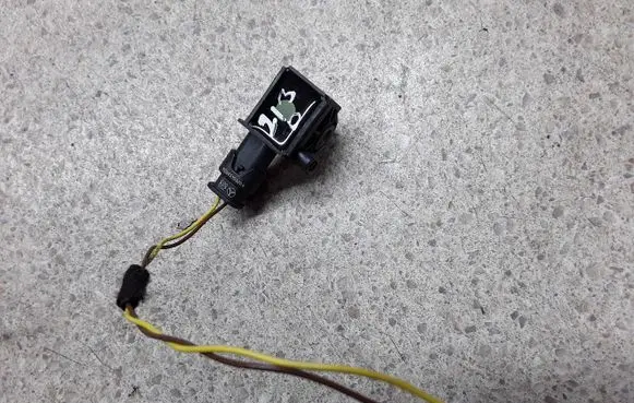 Mercedes-Benz E W213 Airbag deployment crash/impact sensor A2229051400