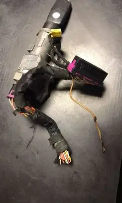 Volkswagen Golf IV Ignition lock 4b0905851c