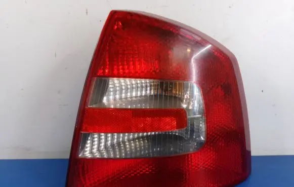 Skoda Octavia Mk2 (1Z) Rear/tail lights 1Z5945096A