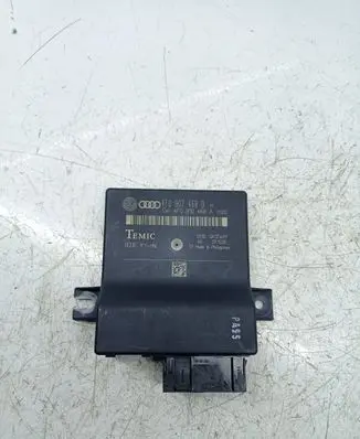 Audi A6 S6 C6 4F Gateway control module 4F0907468D