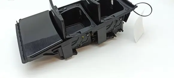 Mercedes-Benz ML W164 Glove box central console A1646800814