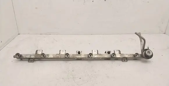 BMW 5 E39 Fuel main line pipe 2689468