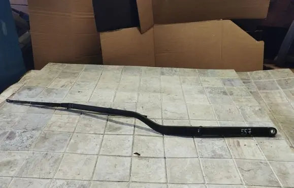 Peugeot 607 Windshield/front glass wiper blade 102393