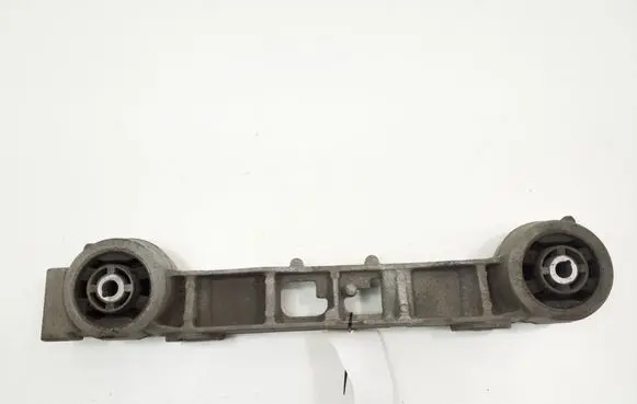 Mercedes-Benz Vito Viano W447 Rear differential mounting bracket A4473530500