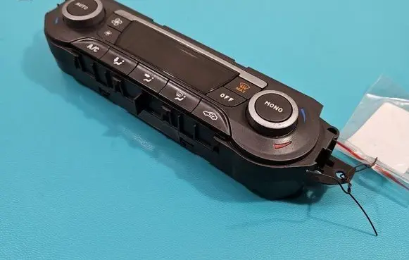 Ford Focus Climate control/heater control trim 7M5T18C612AC IMPRK1363195