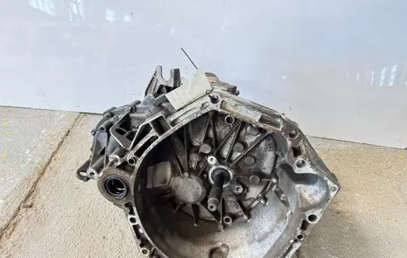 Renault Scenic II - Grand scenic II Manual 6 speed gearbox 8200599842 TL4A000