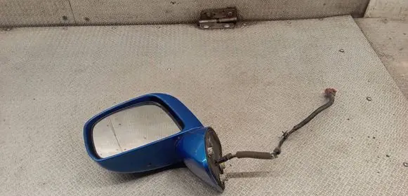 Nissan Tiida C11 Front door electric wing mirror 