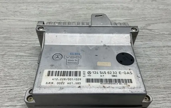 Mercedes-Benz E W124 Engine control unit/module 1245456232