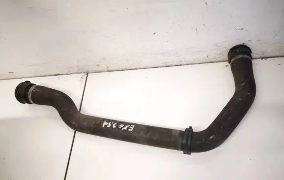 BMW 5 E39 Engine coolant pipe/hose 11531436373