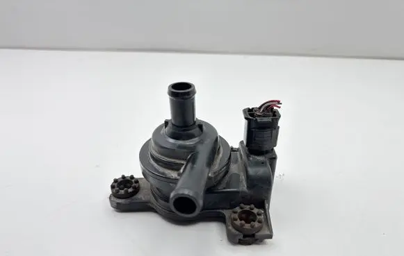 Lexus RX 330 - 350 - 400H Electric auxiliary coolant/water pump 