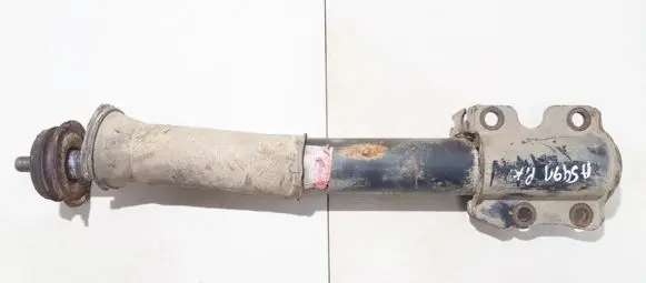 Volkswagen II LT Front shock absorber/damper 335810