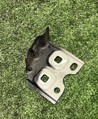 Mercedes-Benz EQA Fender mounting bracket A1778802200 5227A