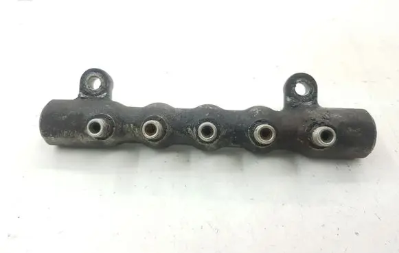 Toyota Corolla Verso AR10 Fuel main line pipe 05601347