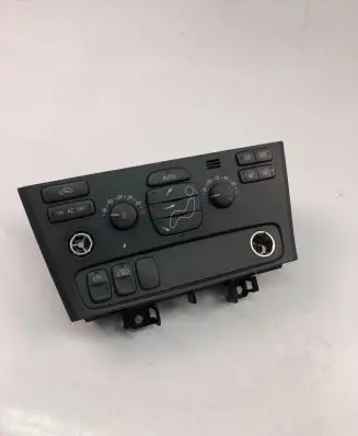Volvo S60 Climate control unit 8682930