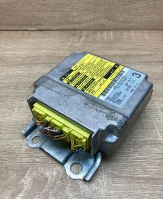 Toyota Avensis T250 Airbag control unit/module 8917005090 205951103