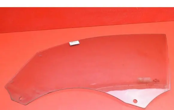 Audi Q5 SQ5 8R Front door window glass four-door 