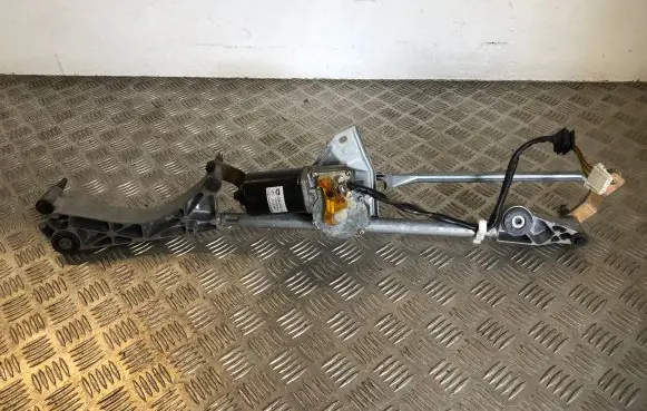 Mercedes-Benz C W203 Front wiper linkage A2038200342 404518 1032A